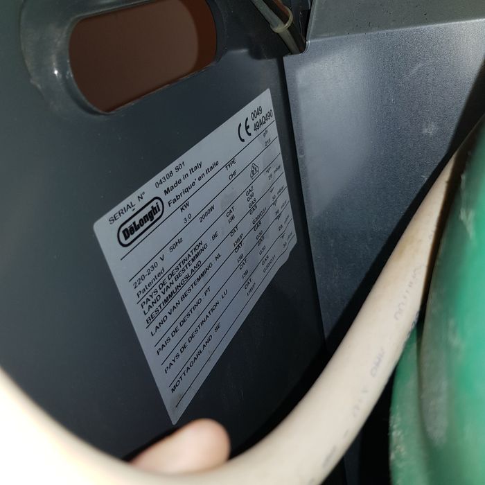 Aquecedor elétrico marca DeLonghi em excelente estado de conservação