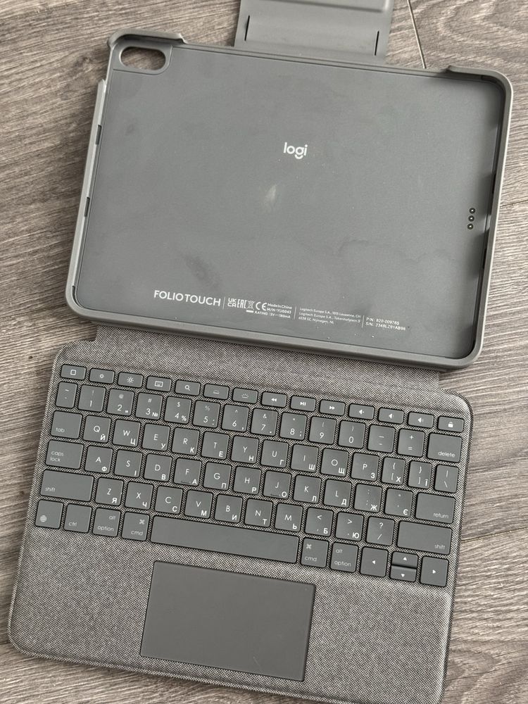 Клавіатура Logitech Folio Touch for iPad Air 10.9" 4th/5th Gen Grey