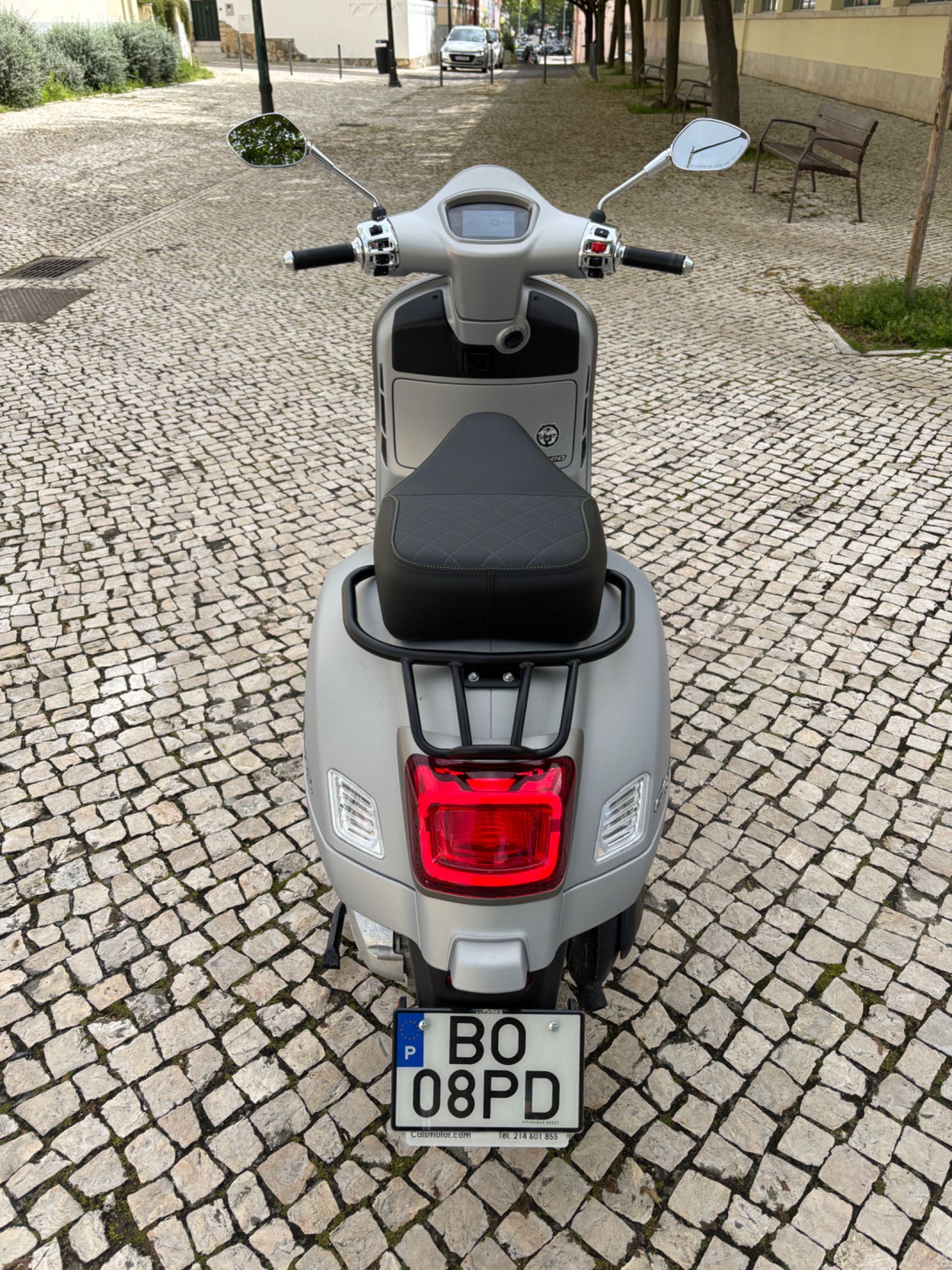 VESPA 300 GTS SUPER TECH