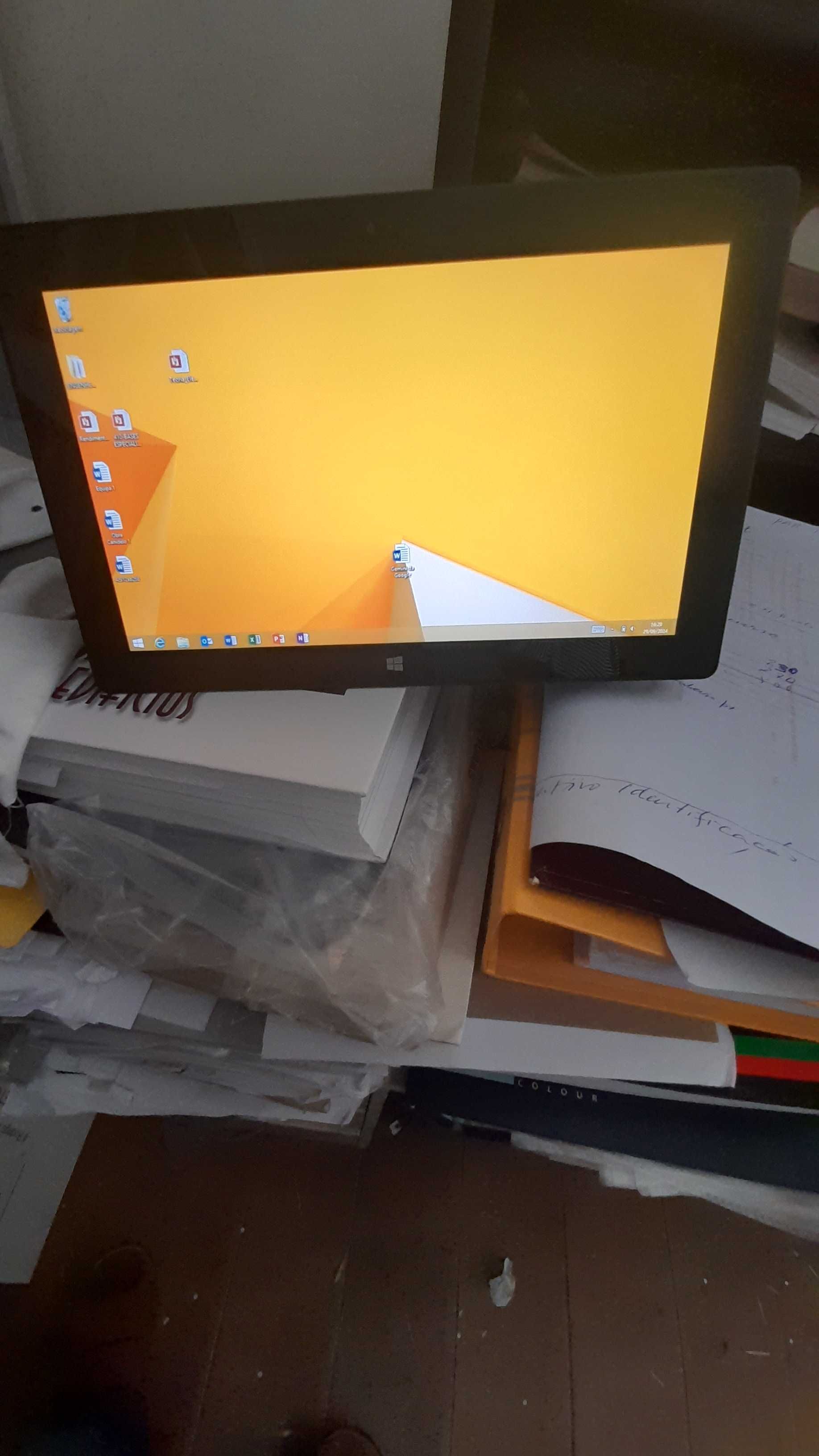 Vendo  SURFACE Com Windows 8 RTI