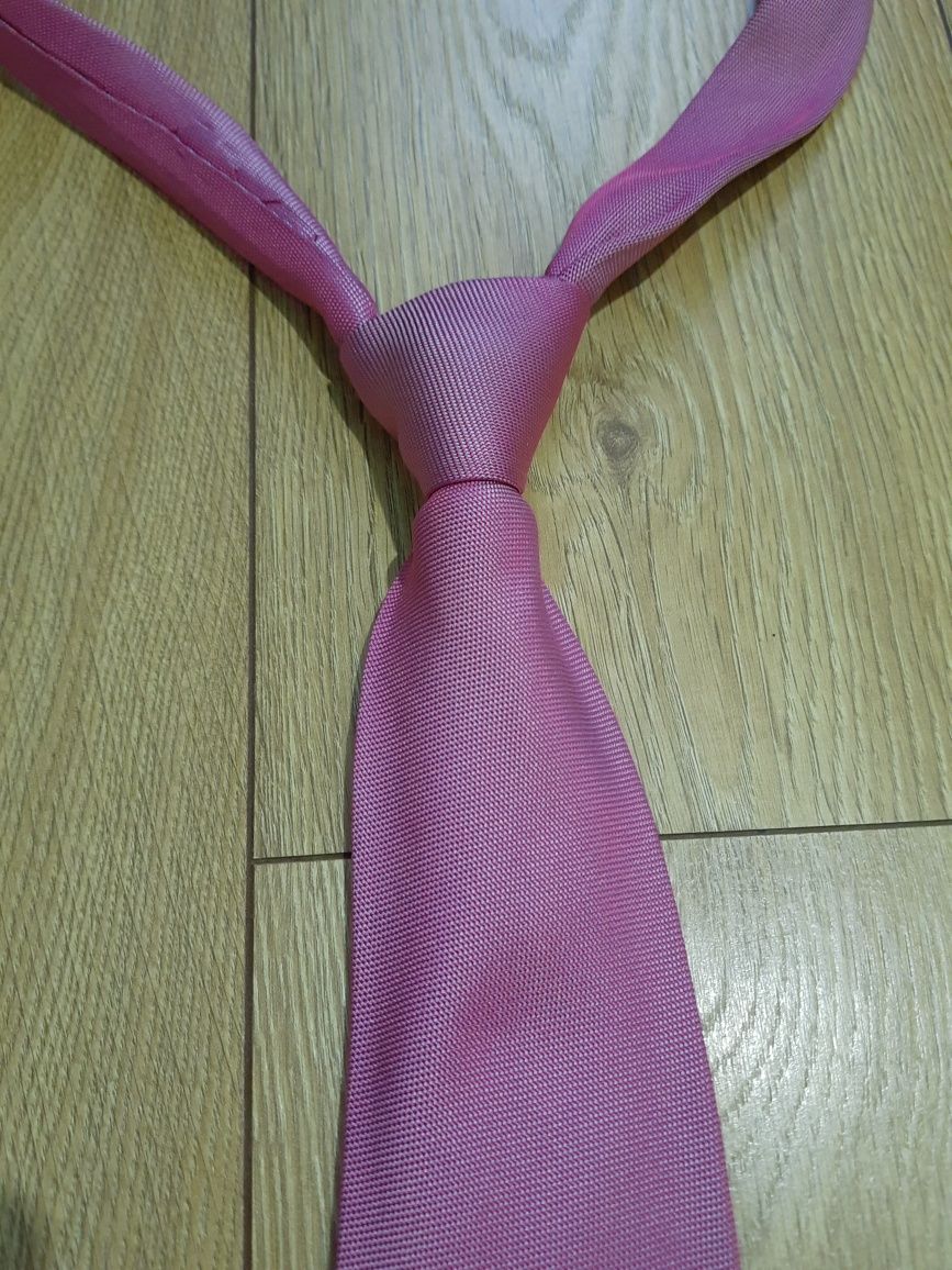 Krawat Różowy elegancki
