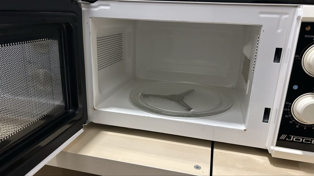 3 microondas conservado