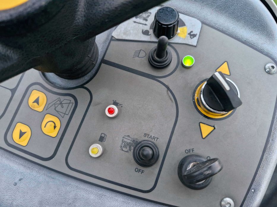 ZAMIATARKA SPALINOWO ELEKTRYCZNA hybrydowa IPC gansow 1404 honda 190h