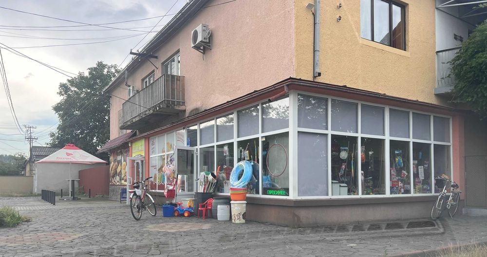 Магазин   м, Виноградів