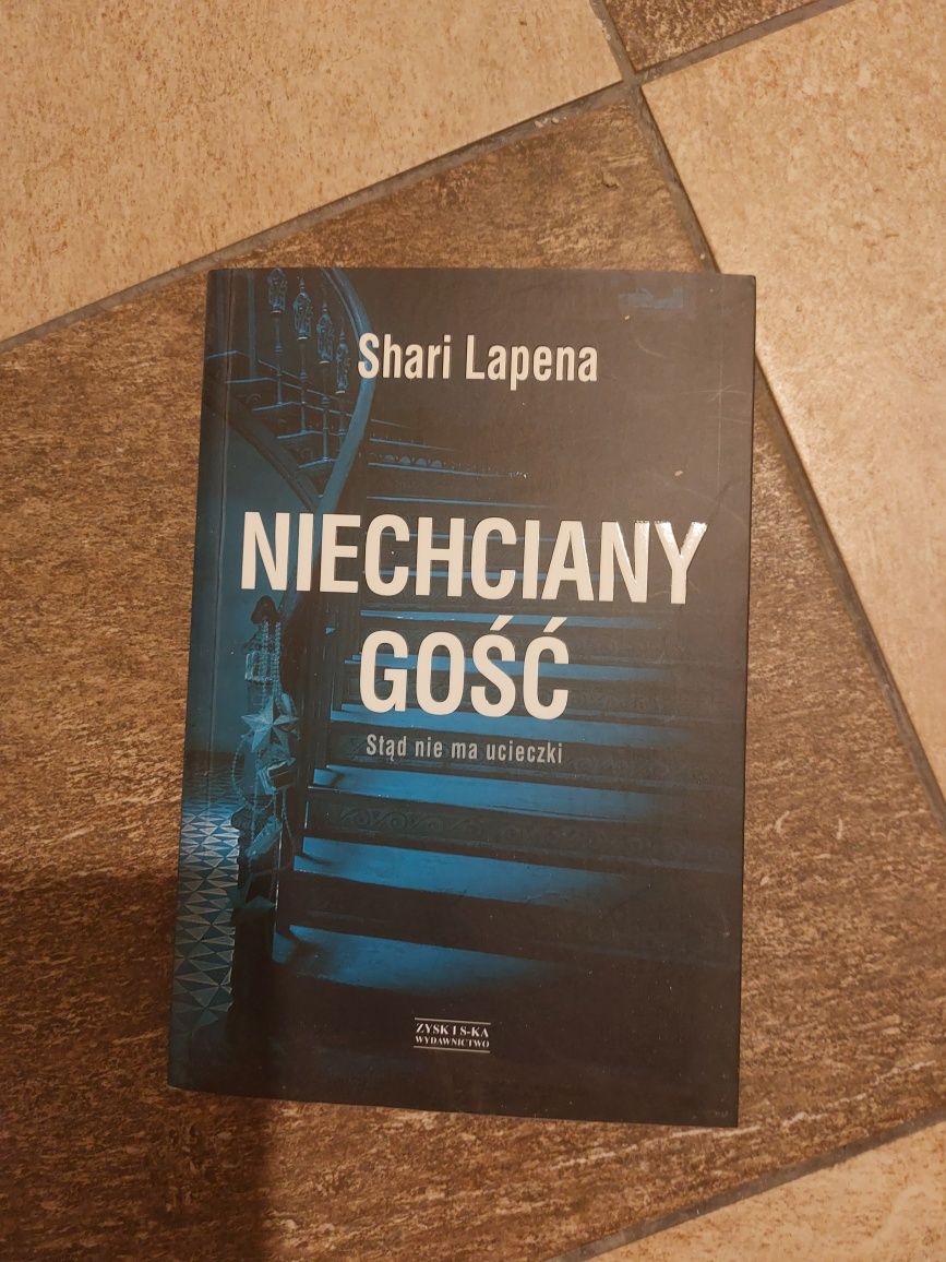 ,,Niechciany gość " Shari Lapena