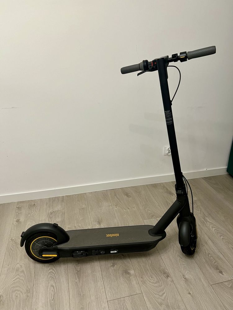 Hulajnoga jak NOWA Elektryczna Ninebot kickscooter Max g30