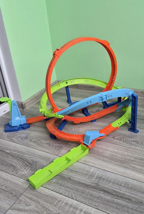 Продається Неймовірна Гірка Hot Wheels!