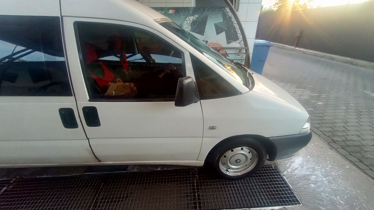 Peugeot expert 2002
