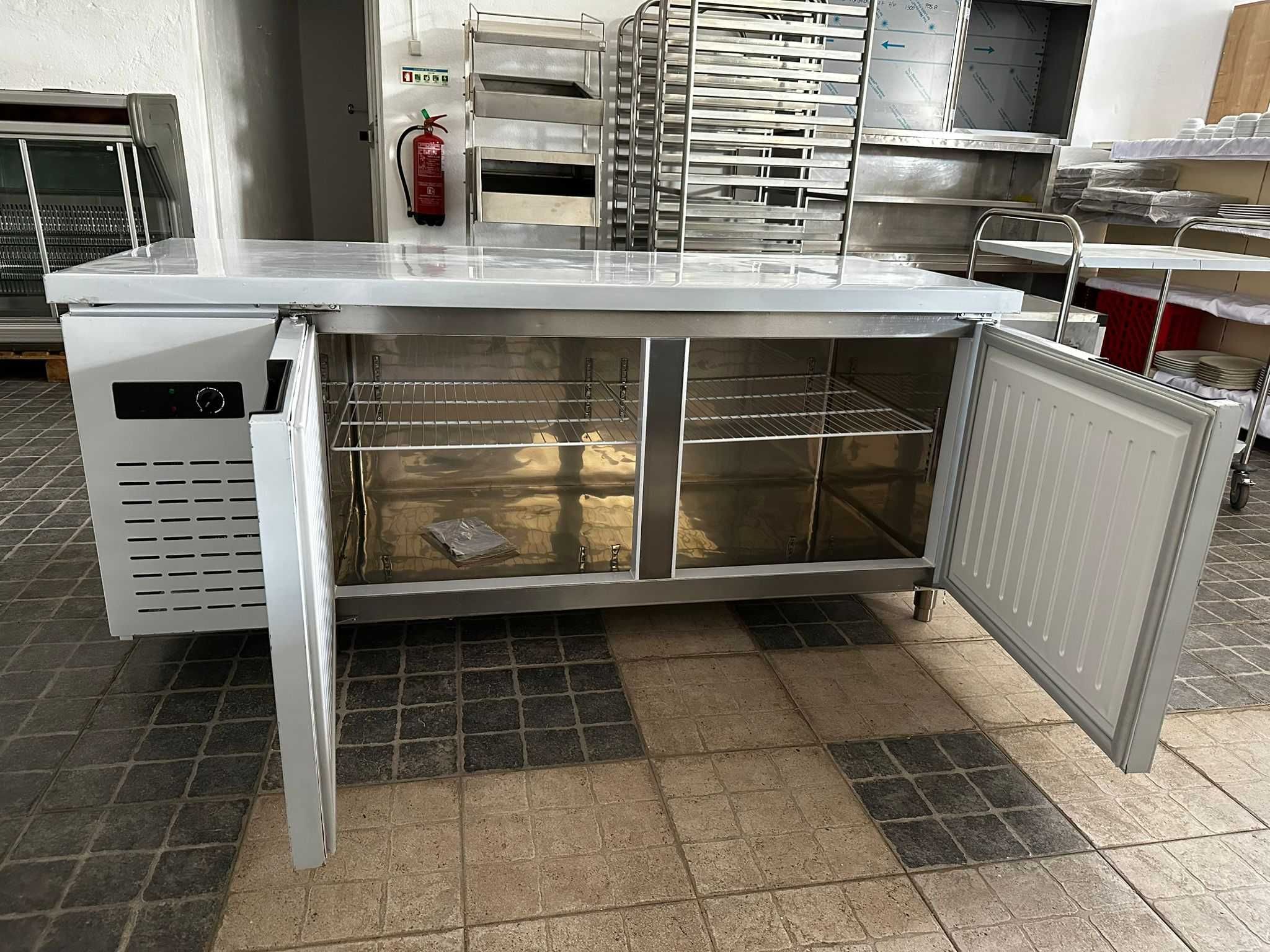 ACM1614 - Bancada Refrigerada de 2 Portas em Inox - NOVA