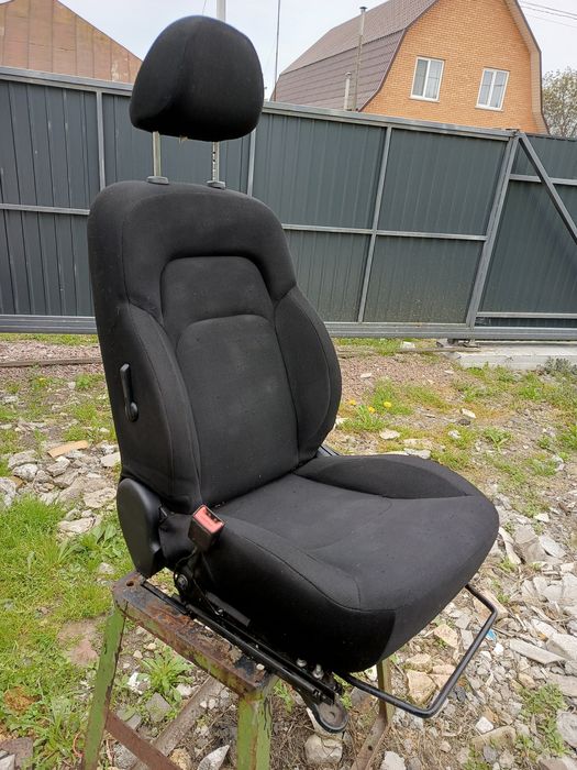 Водійське сидіння geely emgrand ec7