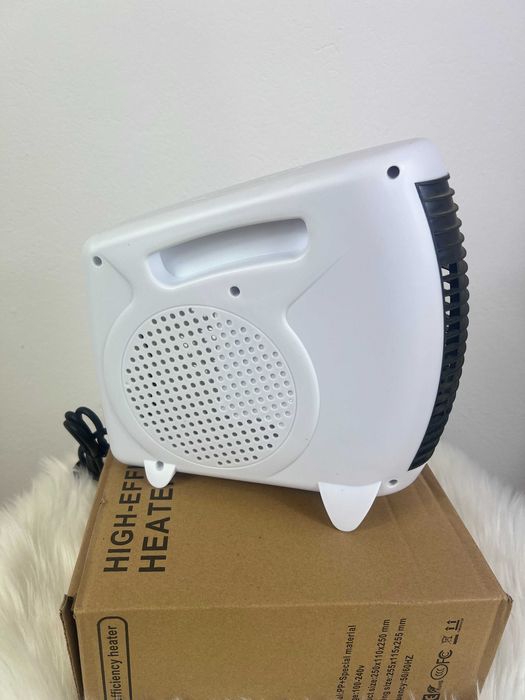 Termowentylator Przenośny Farelka Grzejnik Elektryczny Wiatrak 600W