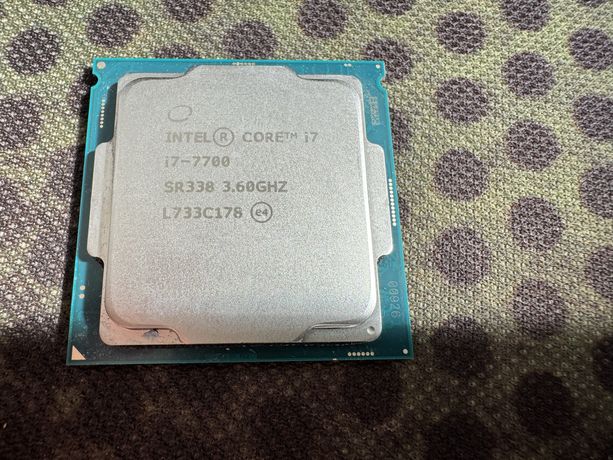 Продам процесор  Intel core i7-7700