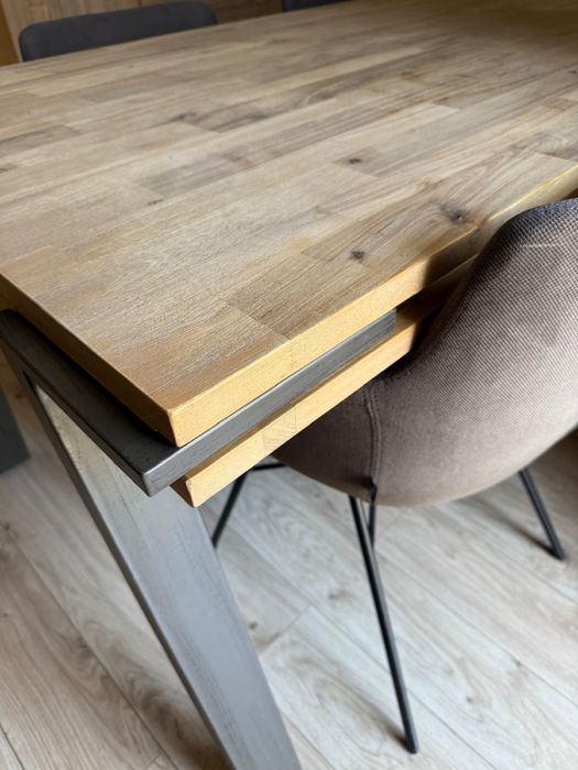 Meble z litego drewna akacjowego Moma Studio w zestawie lub osobno