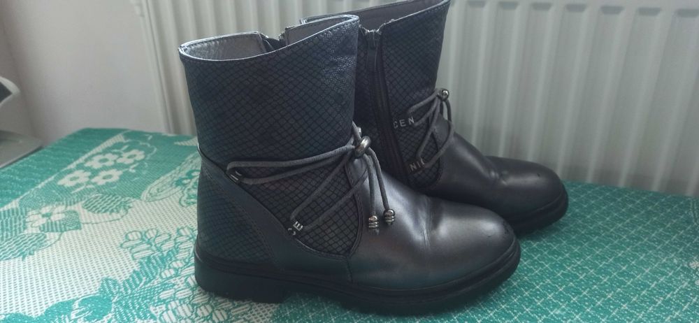 Сапоги зимові для дівчинки 35 р.
