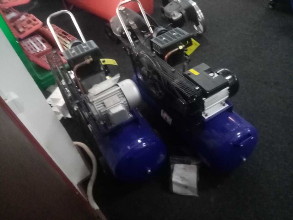 Компрессор поршневой (воздушный) 100 л, 353 л/мин, 220/380 В