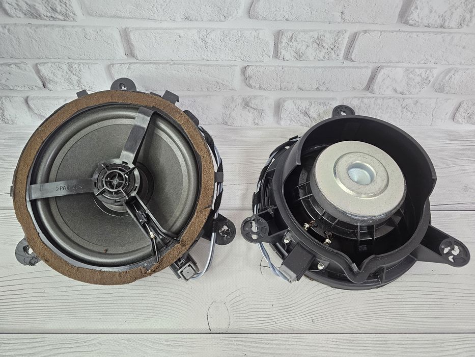 Оригінальні задні динаміки / Динамики / Колонки Volvo XC90 (30797138)