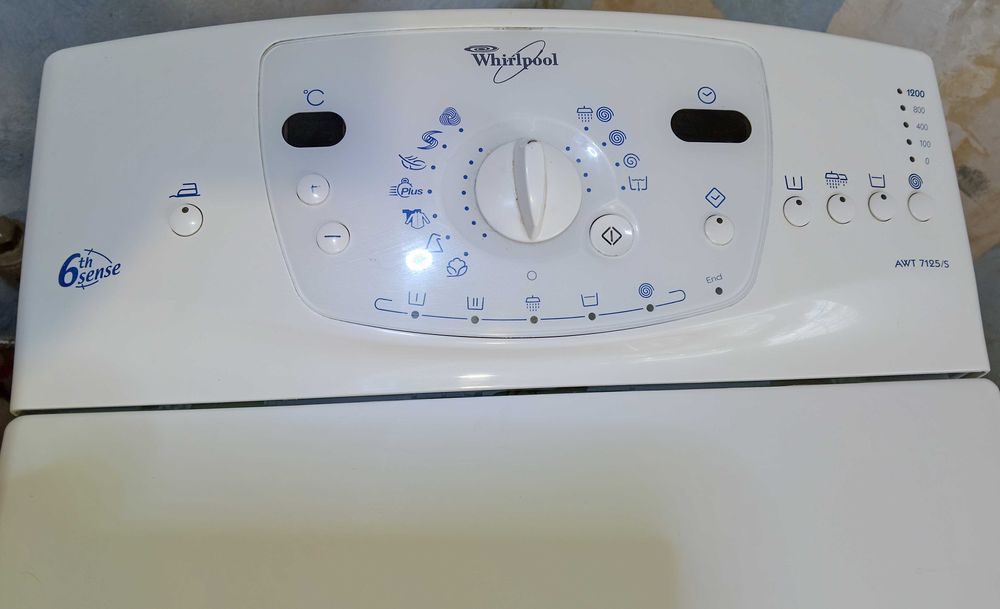 Стиральная машина Whirpool AWT 7125 пошипн. и фланцы новые отличн.сост