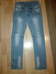 Damskie spodnie jeansowe rozmiar M