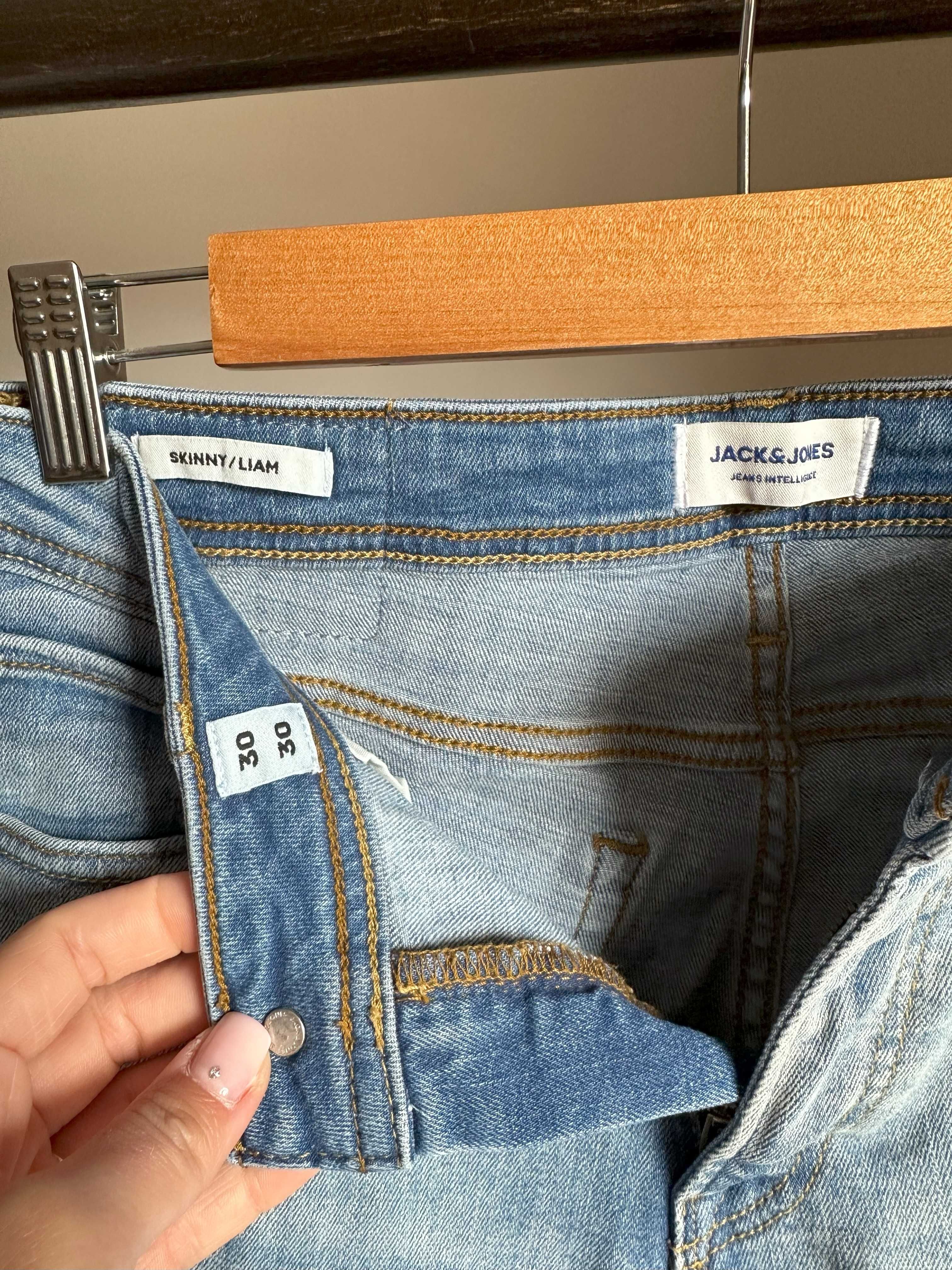 Jasne męskie rurki 30 30 M Jack&Jones skinny gładkie
