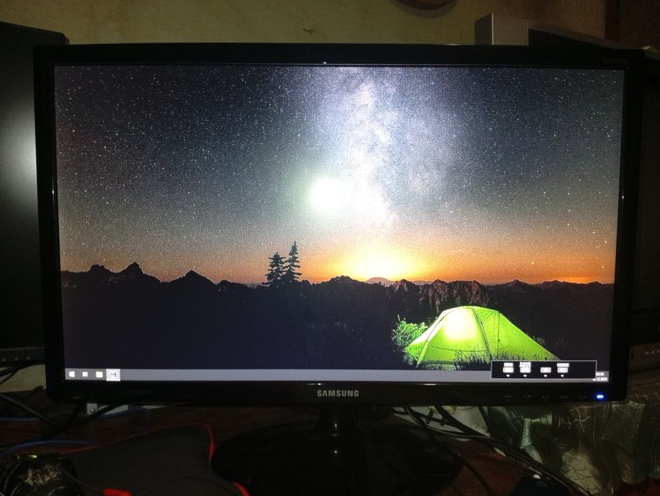 LED Монітор Samsung s24d300h