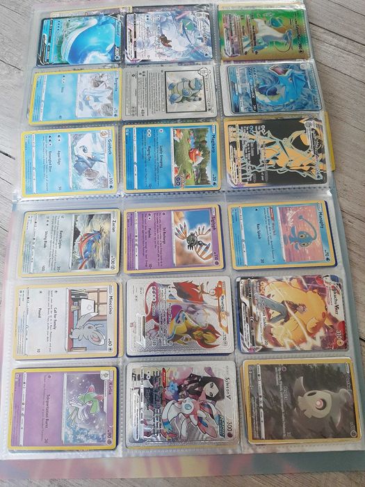 Paczka kart pokémon