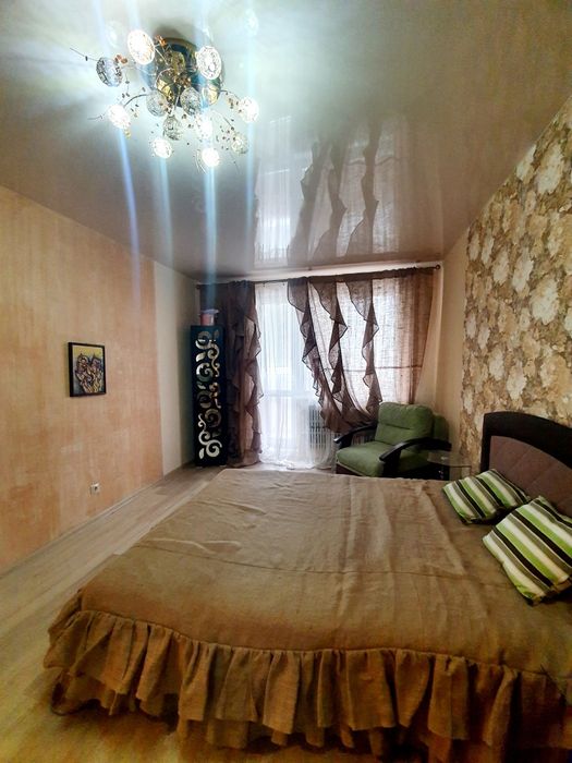 Продам 2х к.кв метро Холодная Гора  с ремонтом