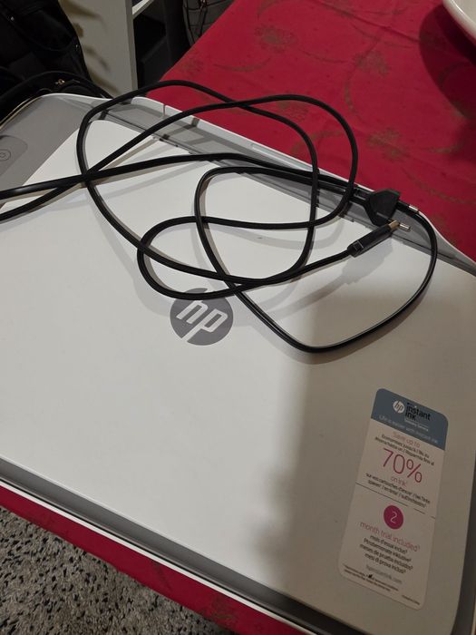 Impressora HP - usada raramente. Vendo para desocuparr