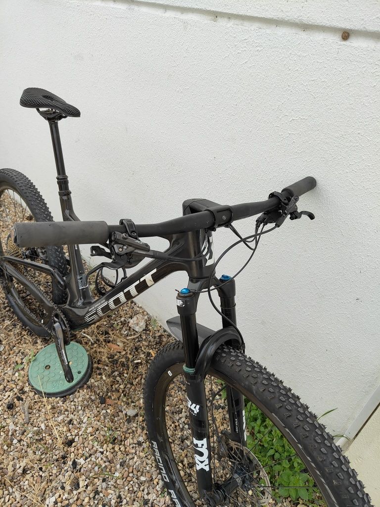 2799€
Scott Spark team upgrade 
Rodas carbono roval Control 
Suspensão