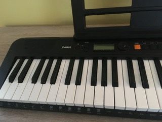 Casio ct-s200 casiotone Keyboard plus statyw