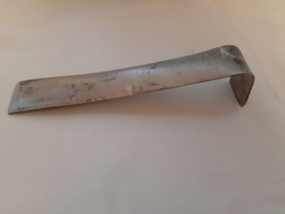 Бортировка для колес мотоцикла или автомобиля