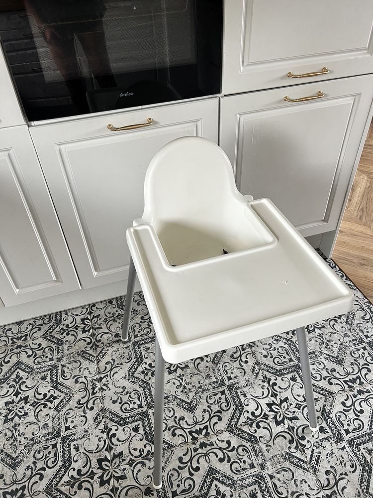 Krzeselko do karmienia IKEA