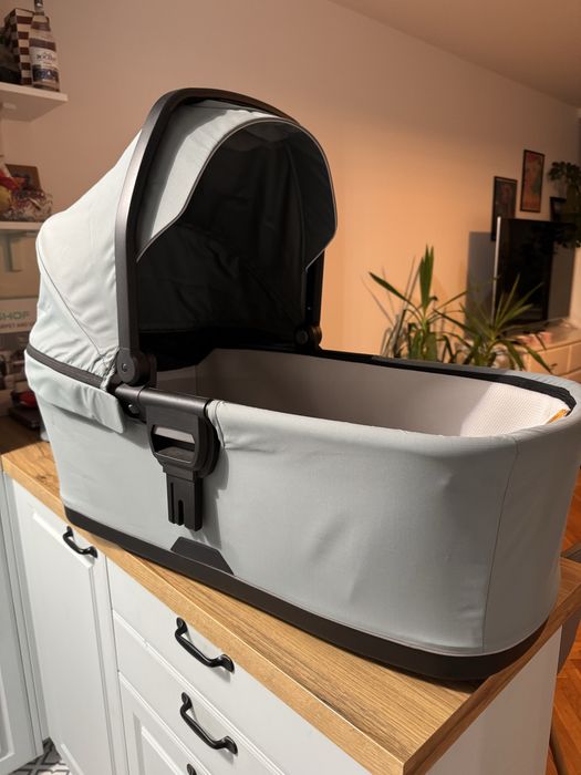 Thule Urban Glide 3 4 Mid-Blue Bassinet Gondola