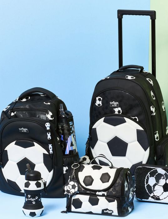 Рюкзак, портфель школьный на колесах. Футбол. Smiggle. Англия.