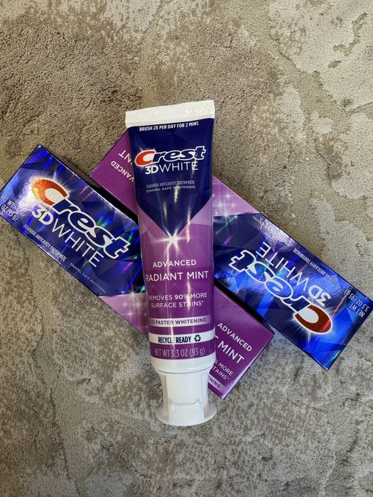 3D White Advanced Radiant Mint Отбеливающая зубная паста Crest