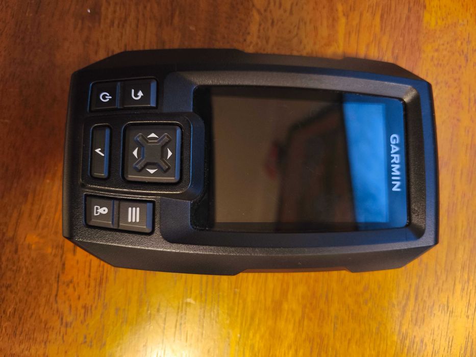 Echosonda Garmin Striker 4