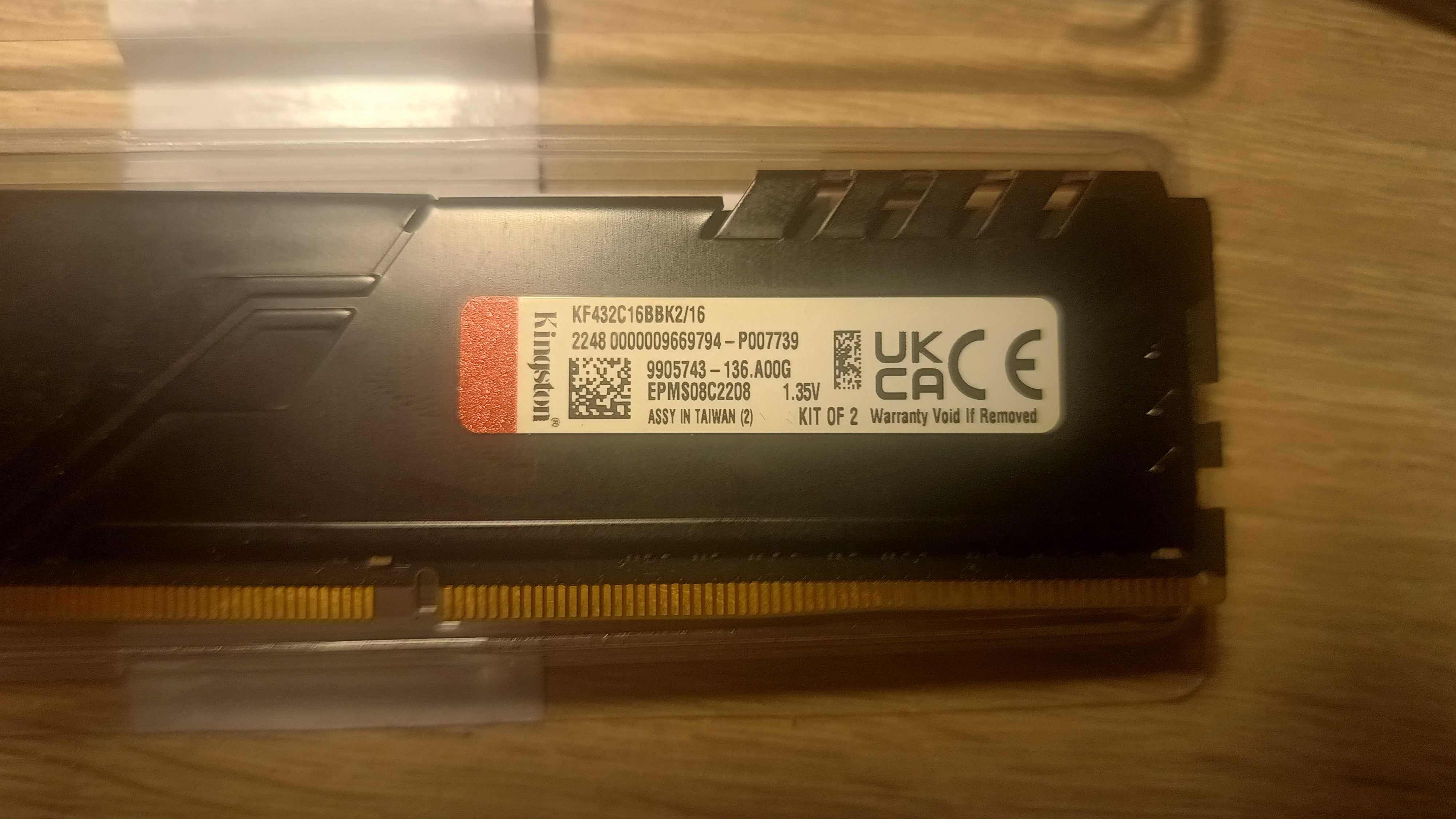 Pamięć RAM DDR 4  16 GB ( jedna kość)