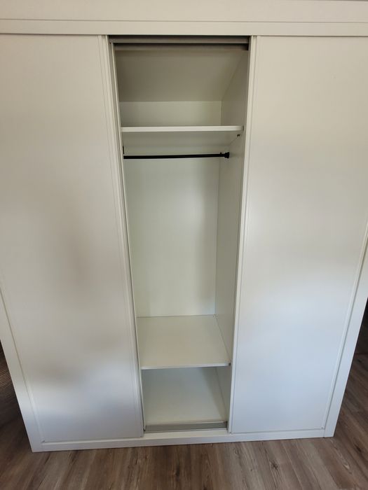 Roupeiro madeira maciça lacado branco