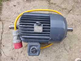 Silnik elektryczny 5.5 kw 12A Kabel 32A wtyka