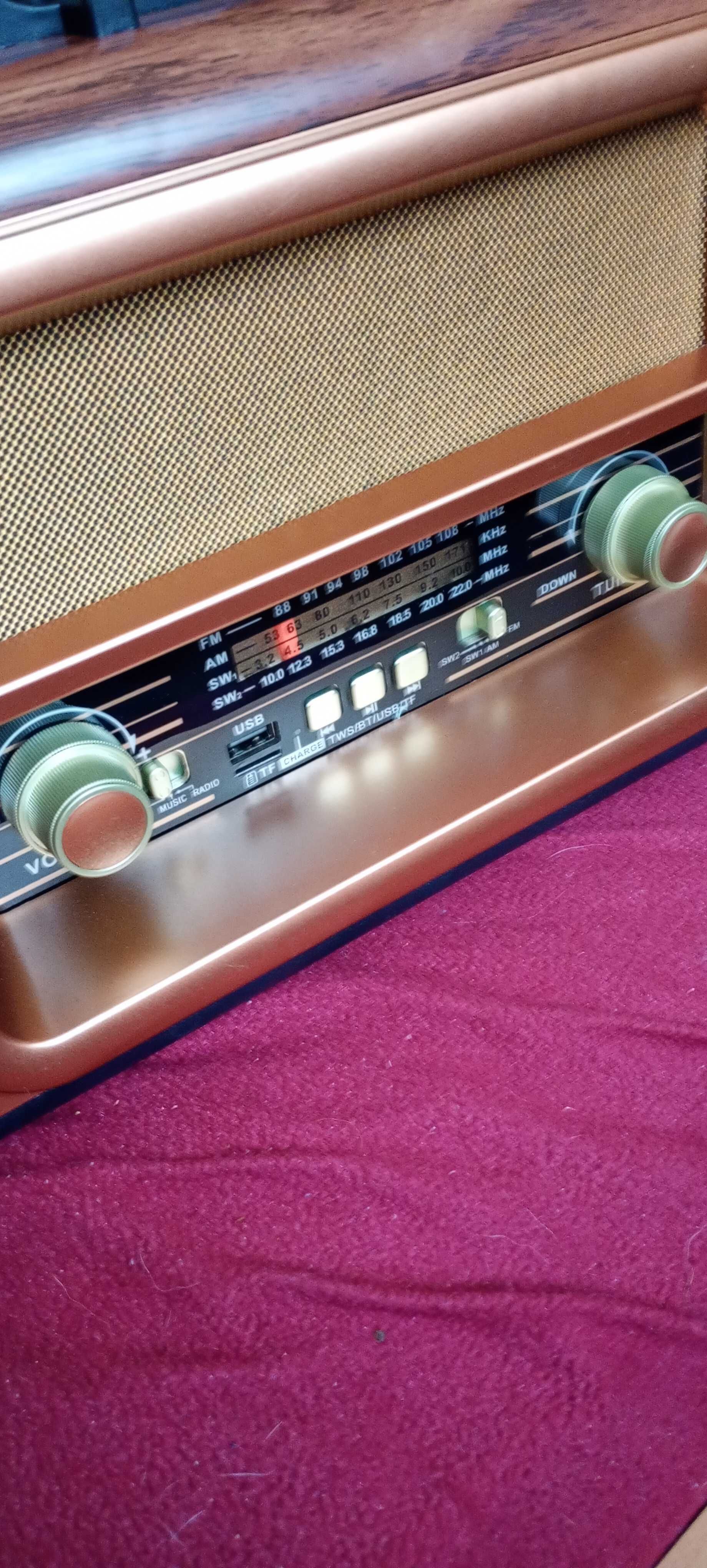 Radio  Przenosne Retro,Usb,bluetooth