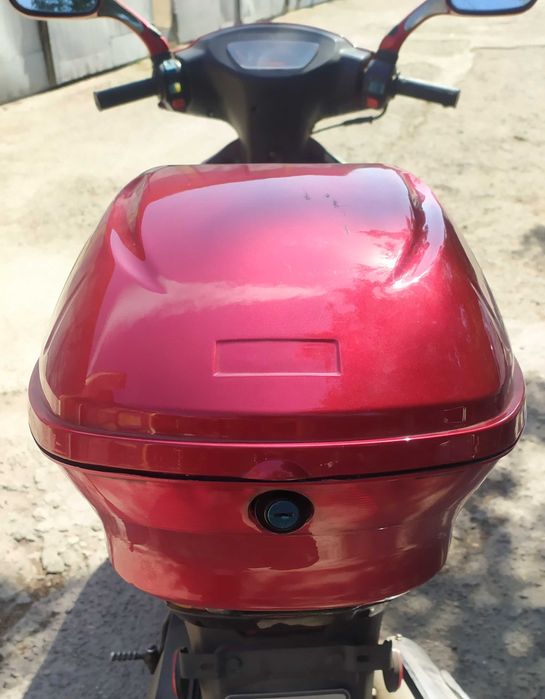 Кофр, багажник для скутера