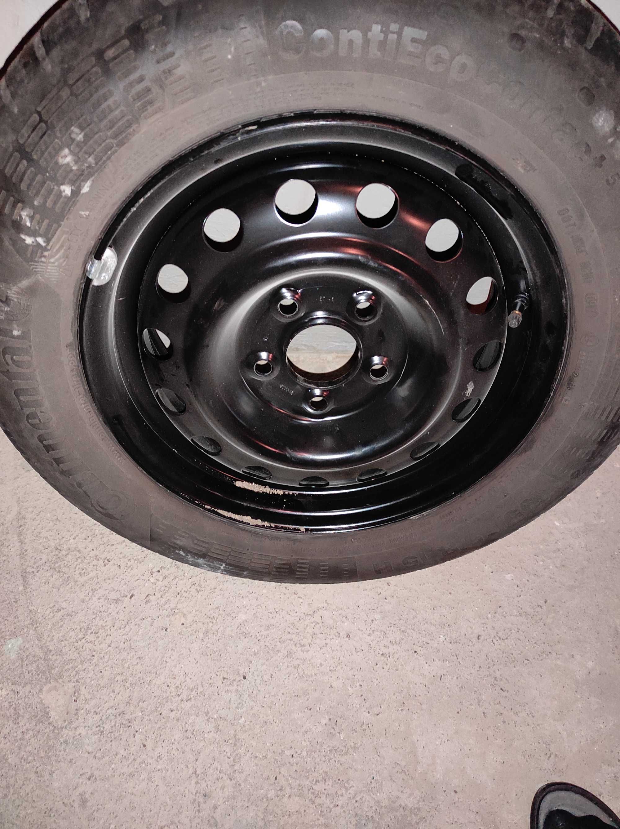 Opona letnia Continental 195/65 R15 z felgą stalową do KIA Ceed