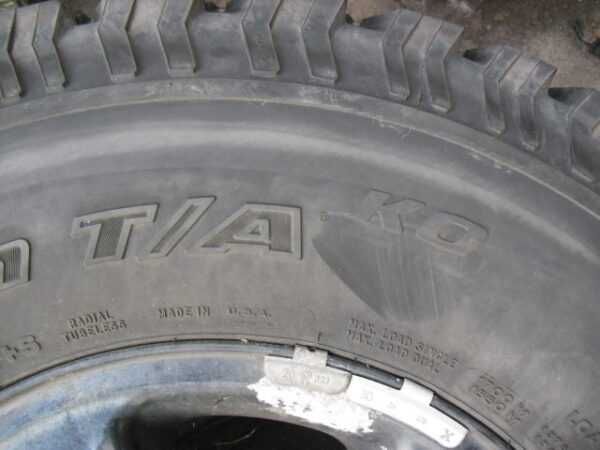 Land Rover x3 jantes boost e pneus BF Goodrich All Terrain  285x75xR16