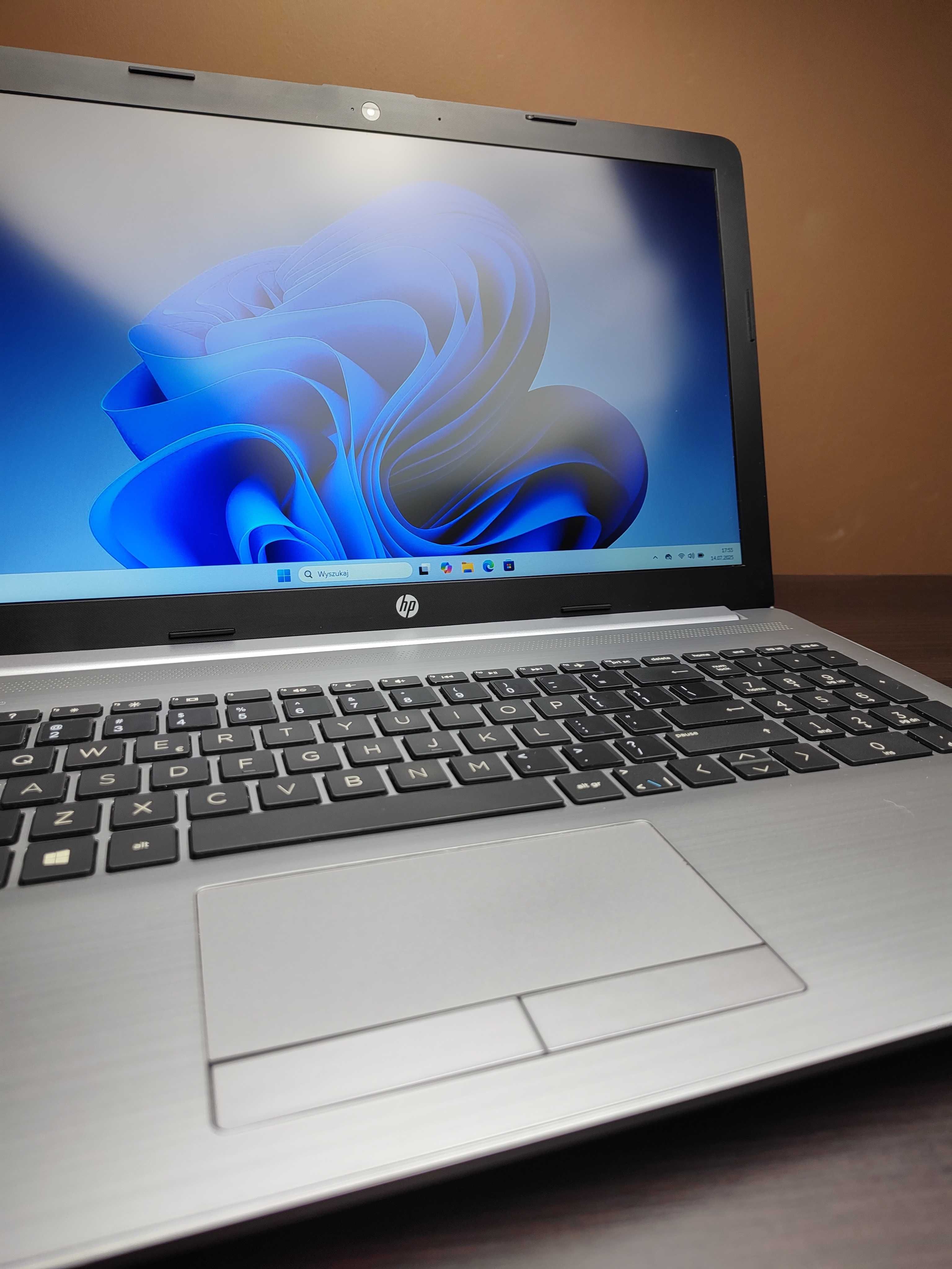 LAPTOP | 15,6" FHD | HP 255 G7 | Ryzen 5 3500U | 16GB RAM | DVD-RW W11