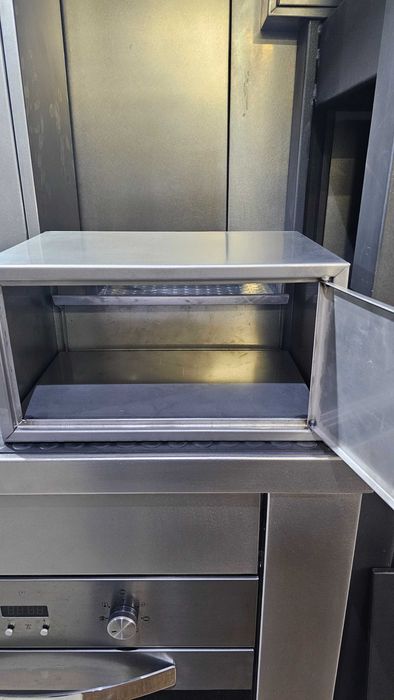 Caixa de correio e pão de inox