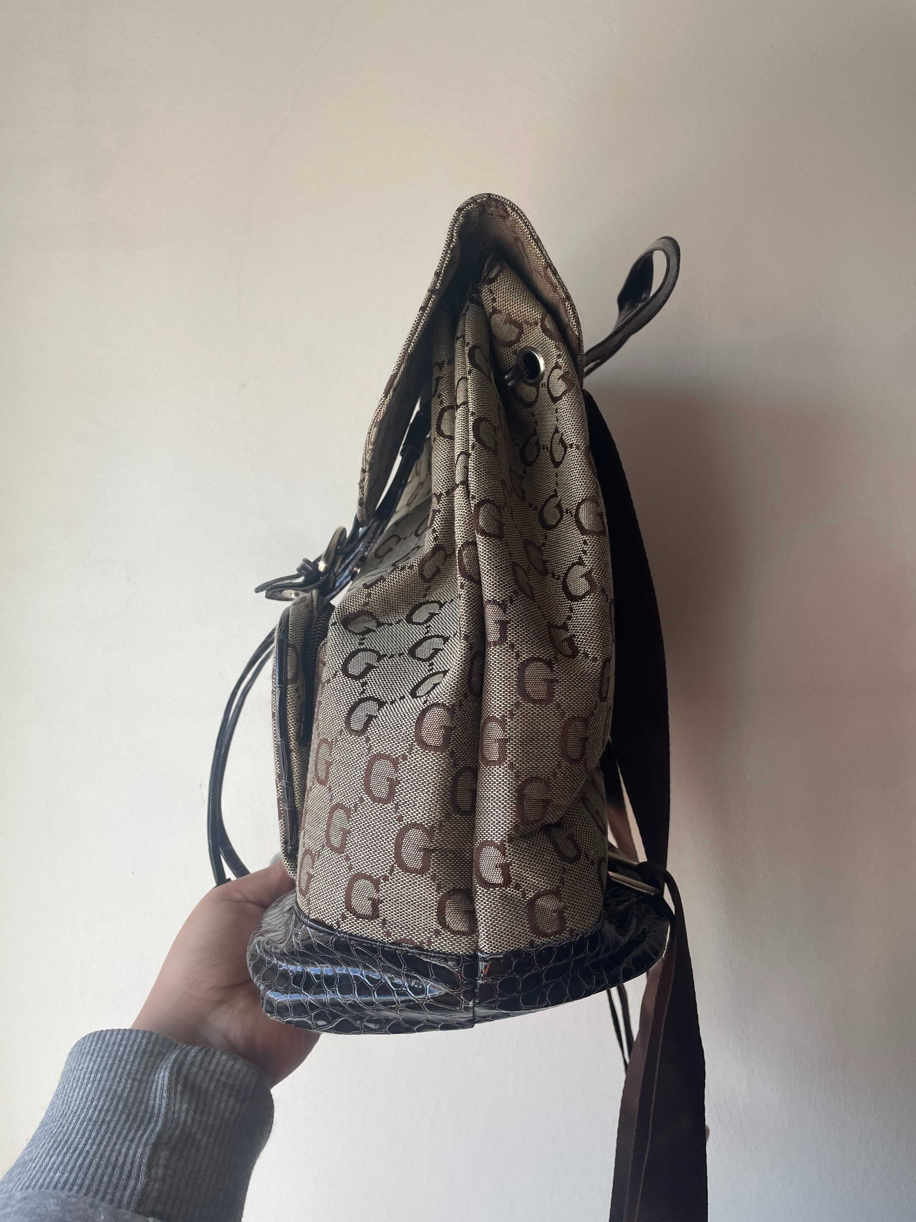 Mochila Castanha Nova