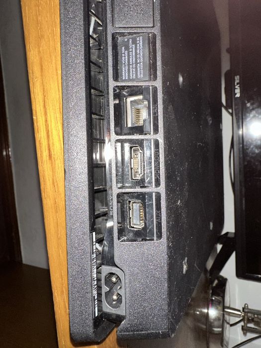 PS5 + 2 comandos e 7 jogos