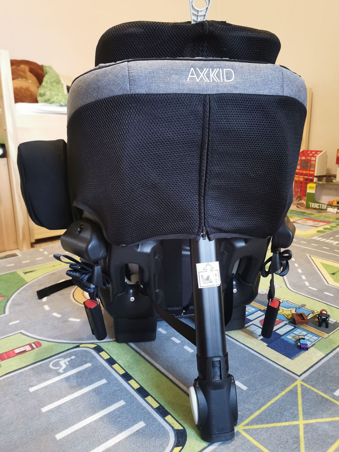 Axkid Minikid 2.0, RWF, przedział wagowy 0-25 kg wygoda i bezpieczeńst