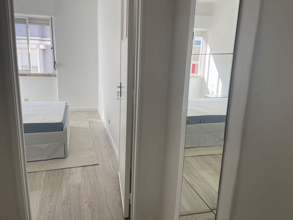 Quarto mobilado Sacavém