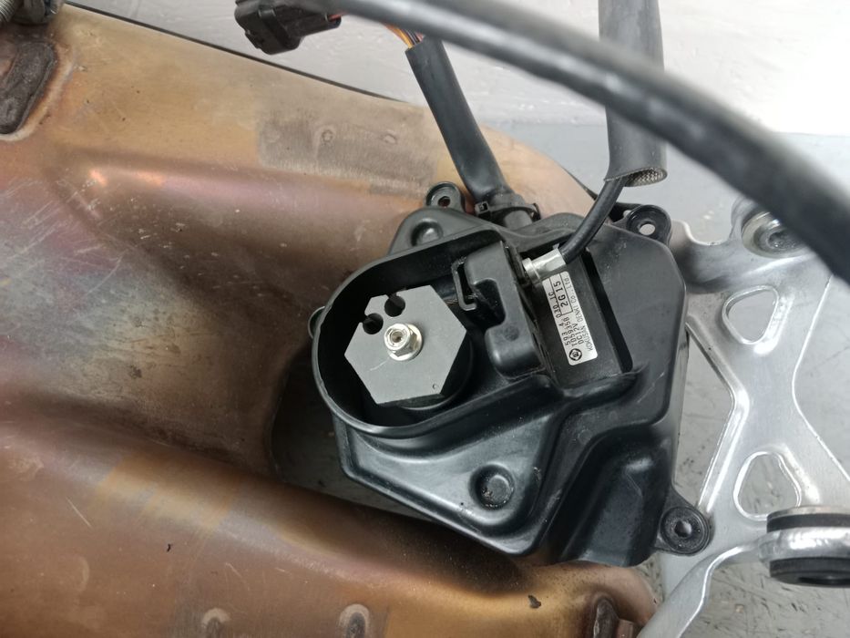 Ducati Streetfighter V2 Katalizator Kolektor wydechowy Tłumik Wydech
