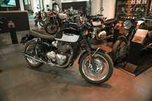 Triumph Bonneville T120 - wyprzedaż DEMO!!